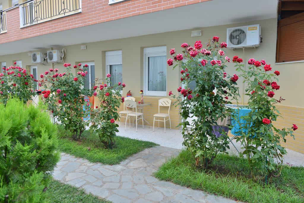 Anna Christina Apartments Metamorfosi  Bagian luar foto