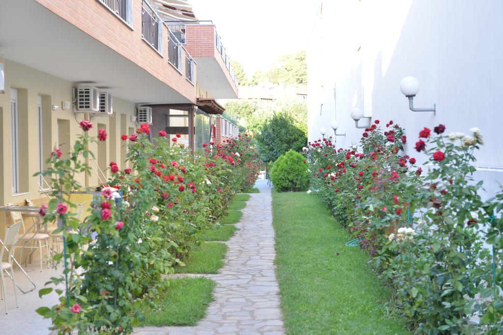 Anna Christina Apartments Metamorfosi  Bagian luar foto