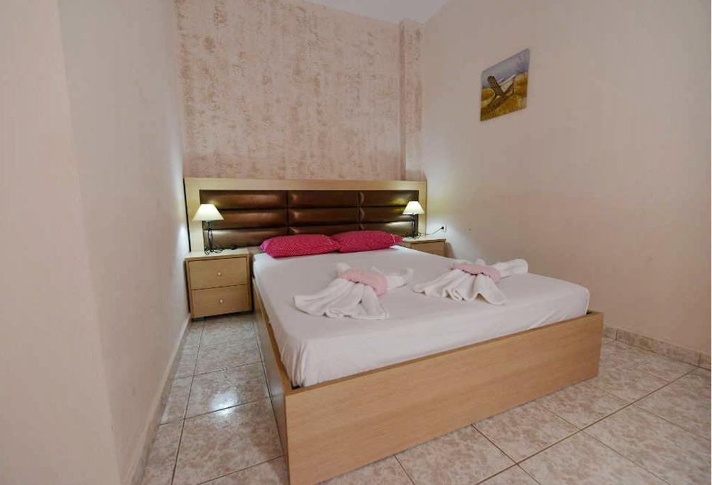 Anna Christina Apartments Metamorfosi  Bagian luar foto