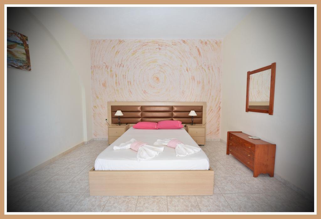 Anna Christina Apartments Metamorfosi  Bagian luar foto